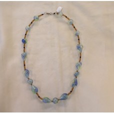 Dabīgo akmeņu krelles